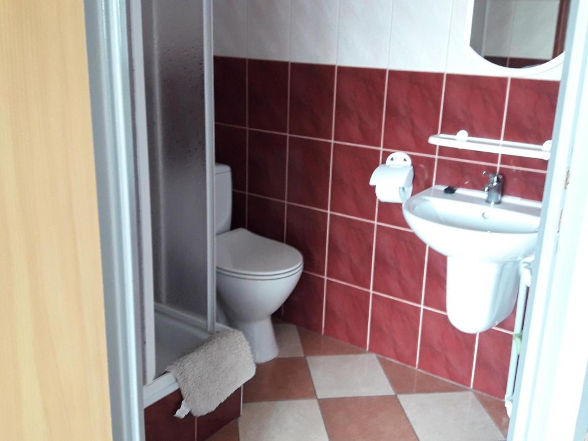 Pokoje Goscinne Akacja Resko Dzwirzyno Luaran gambar